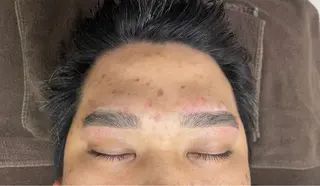 メンズ アイブロウ エステサロンMee. 大畑のエステ・リラクイメージ