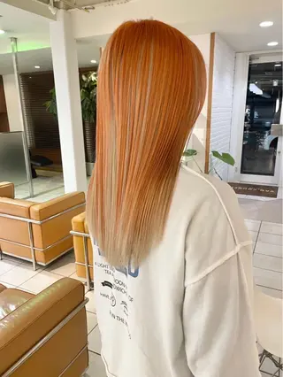 ロング カラー 🌟デザインカラー 🌟コノミ🌟のヘアスタイル