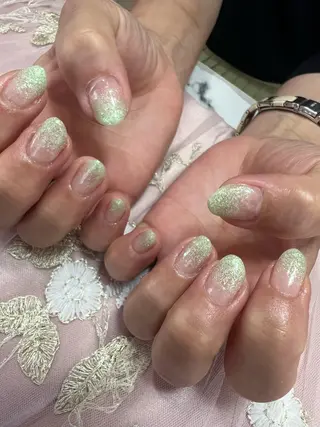 ネイル Luminous ⭐︎のネイルデザイン