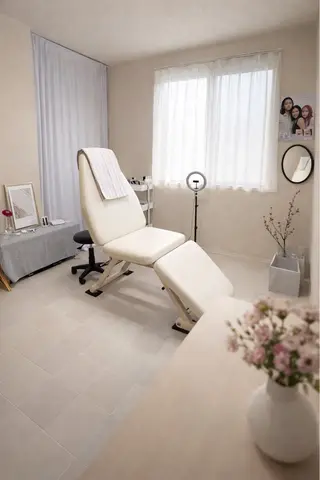 ABLLOOMY/ arisaの眉毛・アイブロウイメージ