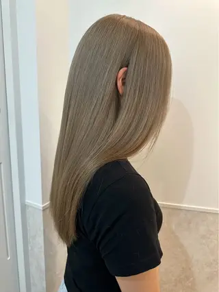 ロング カラー 深沢 光のヘアスタイル