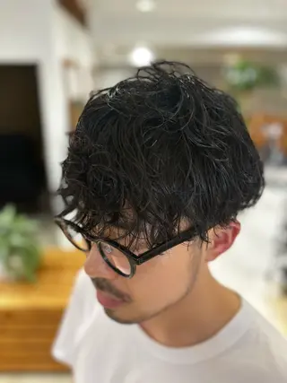 ショート パーマ メンズ hoNua. 栄/透明感カラーのヘアスタイル