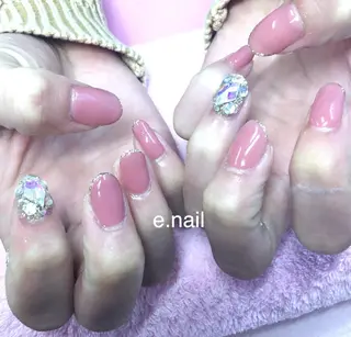 ネイル e.nail所属・和賀井 恵理のネイルデザイン