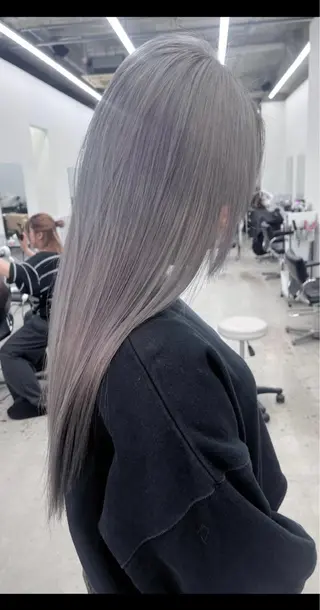 カラー 田中 莉香のヘアスタイル