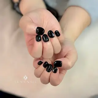 ネイル アトリエ　ミモザ所属・いまむら あかりのネイルデザイン