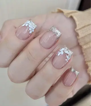 ネイル 小 雨のネイルデザイン