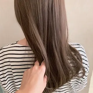 ミディアム Lond fleur 大宮  ロンドフルール所属・石畑結華 Lond店長のヘアスタイル