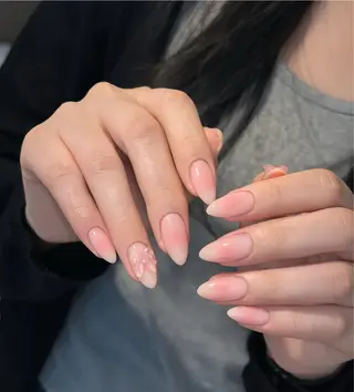 ネイル Lina nail所属・Lunaa 池袋のネイルデザイン
