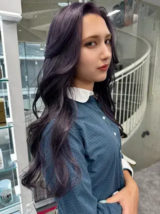 ロング riah 【リア】所属・瀧優華白髪ぼかし 大人レイヤーのヘアスタイル