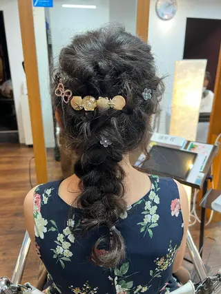 ヘアアレンジ NAGISA 𝜗𝜚のヘアスタイル