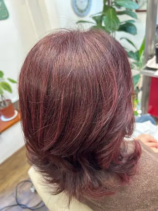 カラー 大和田 朱美のヘアスタイル