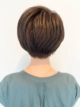 ショート カラー The book hand salon所属・伊藤 さやかのヘアスタイル