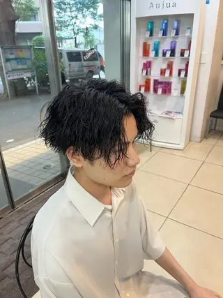 ミディアム パーマ メンズ 韓国風メンズ/毛流れ ヘアなら須田龍世のヘアスタイル