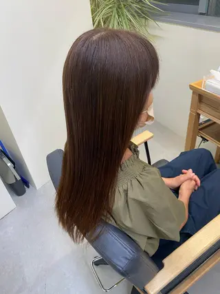 カラー 勝海 絢音のヘアスタイル