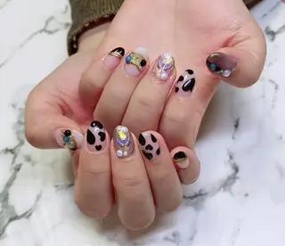 ロング カラー ネイル Q Free nailsのネイルデザイン