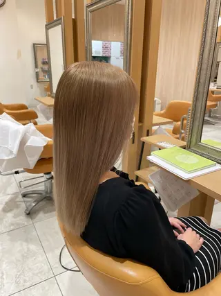 セミロング カラー 山本瑞己 （ヤマモトミズキ）のヘアスタイル