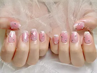 ネイル Queenie 🦋のネイルデザイン