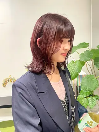 ミディアム カラー ウルフ/似合わせ レイヤー/RIHOのヘアスタイル