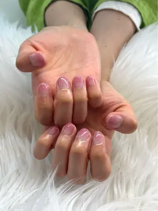 ネイル Loa　salon所属・小畑 寧捺のネイルデザイン