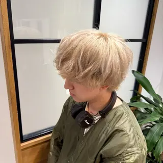 カラー メンズ みうら しずくのヘアスタイル