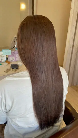 ロング カラー Cr'ene by MARIE所属・MEI /Cre'neのヘアスタイル
