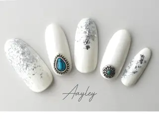 セミロング カラー ネイル Aayley(アイリー)Salon所属・Aayley アイリ―サロンのネイルデザイン