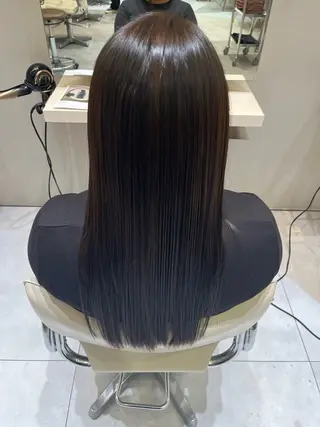 ロング カラー k-two 関 七海のヘアスタイル