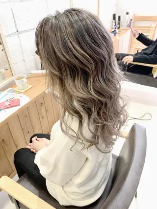 ロング sky所属・くわやま まさきのヘアスタイル