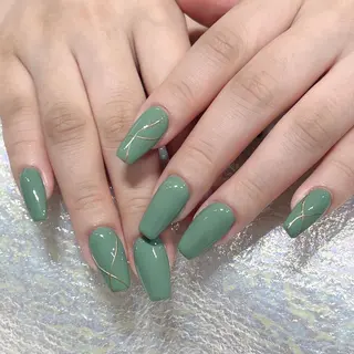 ネイル Queens 榊 まおのネイルデザイン