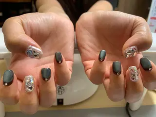 ネイル IZUMI YUKIのネイルデザイン