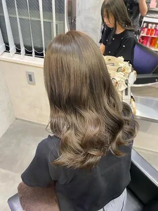 ミディアム ななみ/博多/ ブリーチ/髪質改善のヘアスタイル