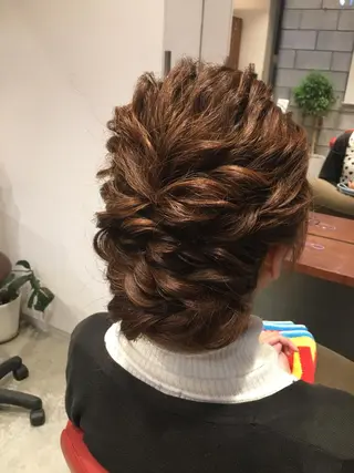 ミディアム ヘアアレンジ 近 沙織のヘアスタイル