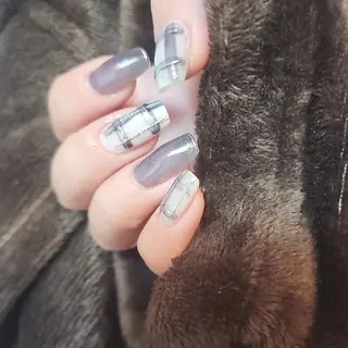 ネイル 💙🤍Tiary M🤍💙のネイルデザイン