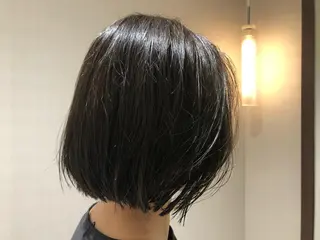 ショート カラー 高澤 まなみのヘアスタイル