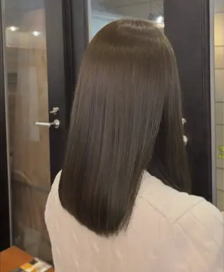 セミロング カラー 透明感/暖色カラー ミウのヘアスタイル