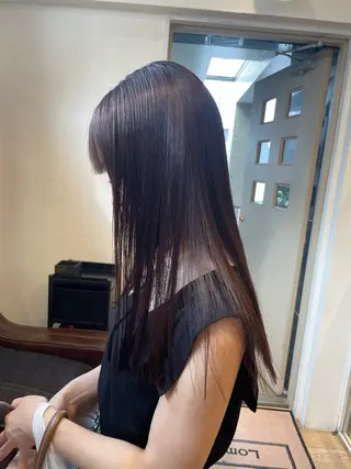 ロング カラー ミルクティー× グレージュMOMOのヘアスタイル