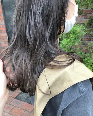 セミロング カラー ヘアアレンジ 🩰オリーブ/ ベージュ松本咲花🩰のヘアスタイル