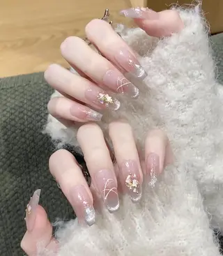 ネイル RAFFINE haru🦋🩵のネイルデザイン