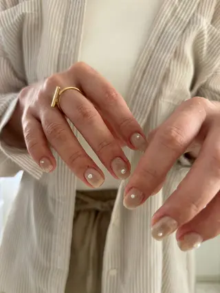 ネイル une／YUKINA 🫧大人nuanceのネイルデザイン