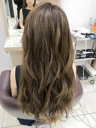 🩶ハイライトカラー 🩶ASH西葛西鈴木のヘアスタイル