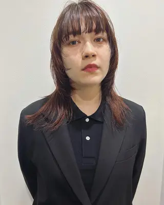 セミロング カラー Loom.所属・村上雅人 ナチュラルモードのヘアスタイル