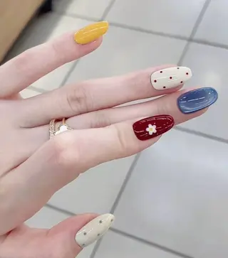 ネイル 高木 維麗絲のネイルデザイン