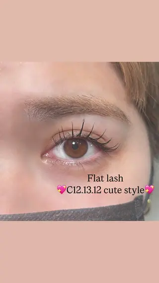 マツエク・マツパ 山本 恋乃香のヘアスタイル