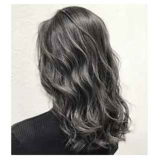 セミロング カラー biscohair 髪にドラマを。のヘアスタイル