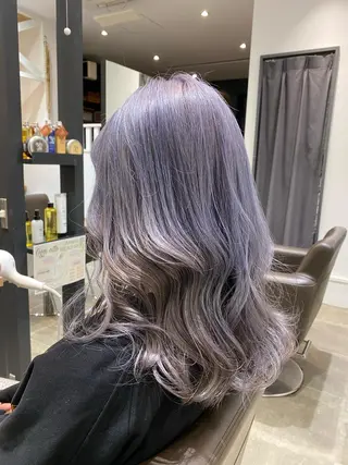 カラー 井上 舞のヘアスタイル