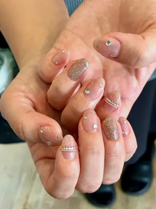 ネイル Atelier Nail所属・Atelier HIKARIのネイルデザイン