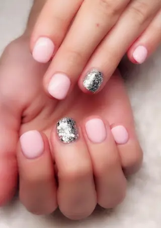 ネイル ゲン レイカのネイルデザイン