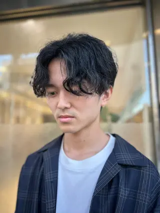 ショート パーマ メンズ ハイトーン× デザイン　Runoのヘアスタイル