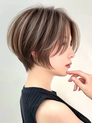 ショート カラー 🎀大川 錬🎀 ブリーチなしWカラーのヘアスタイル