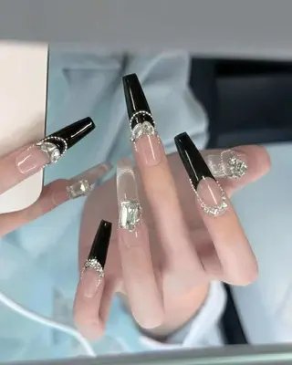 ネイル Queen Nail 柏店　クイーンネイルのネイルデザイン